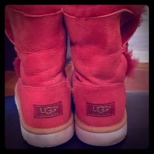 Ugg red